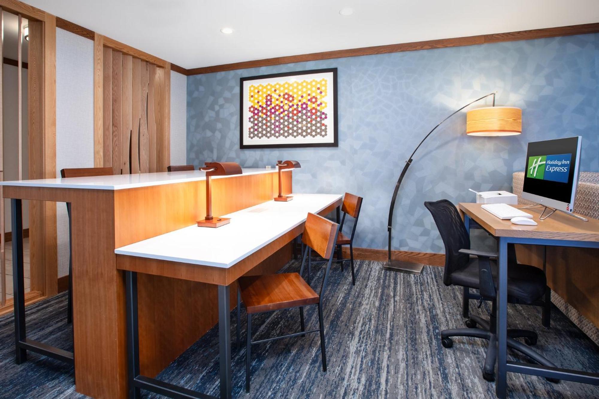 Holiday Inn Express & Suites Buffalo, An Ihg Hotel Exteriör bild