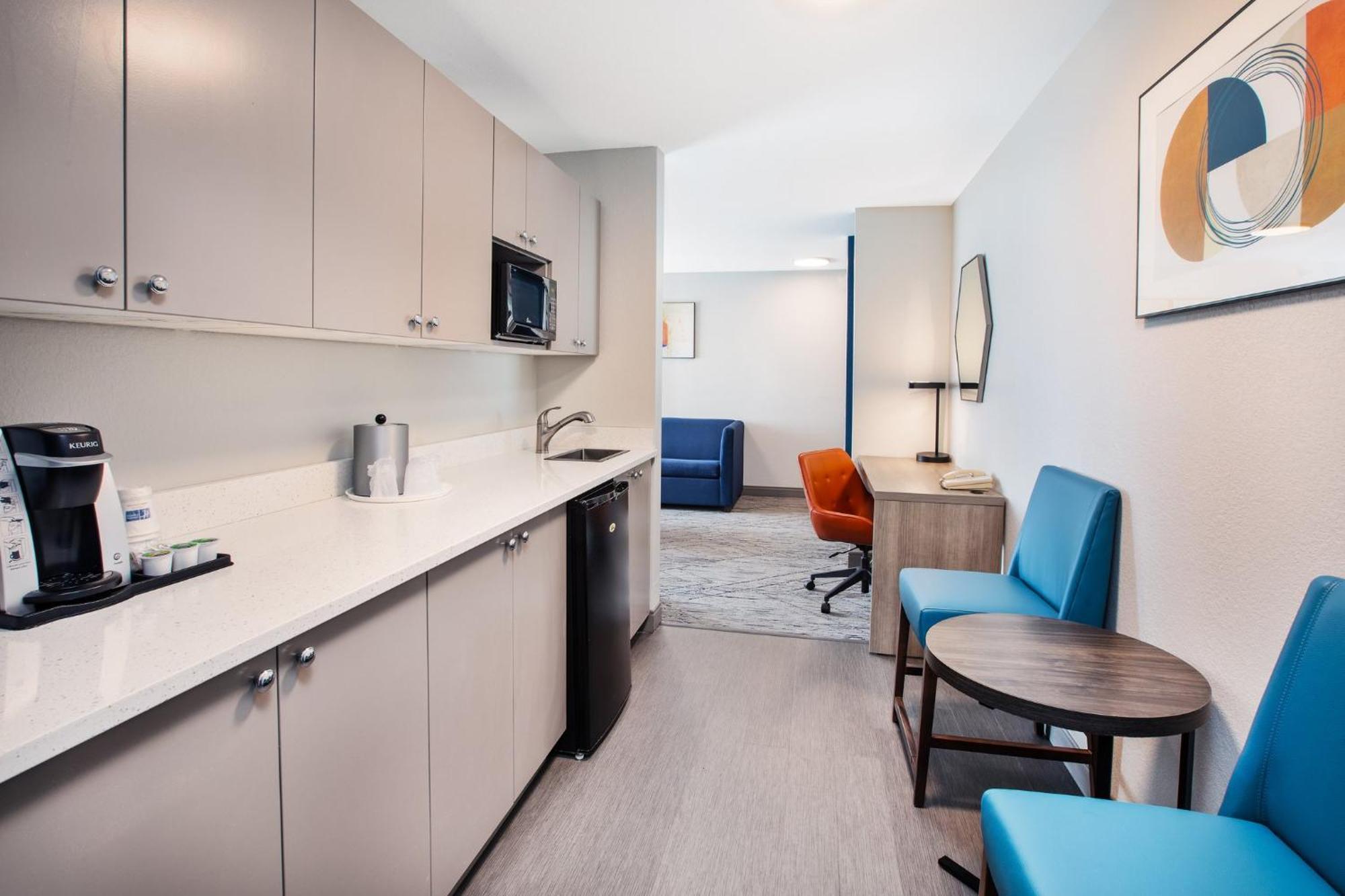 Holiday Inn Express & Suites Buffalo, An Ihg Hotel Exteriör bild