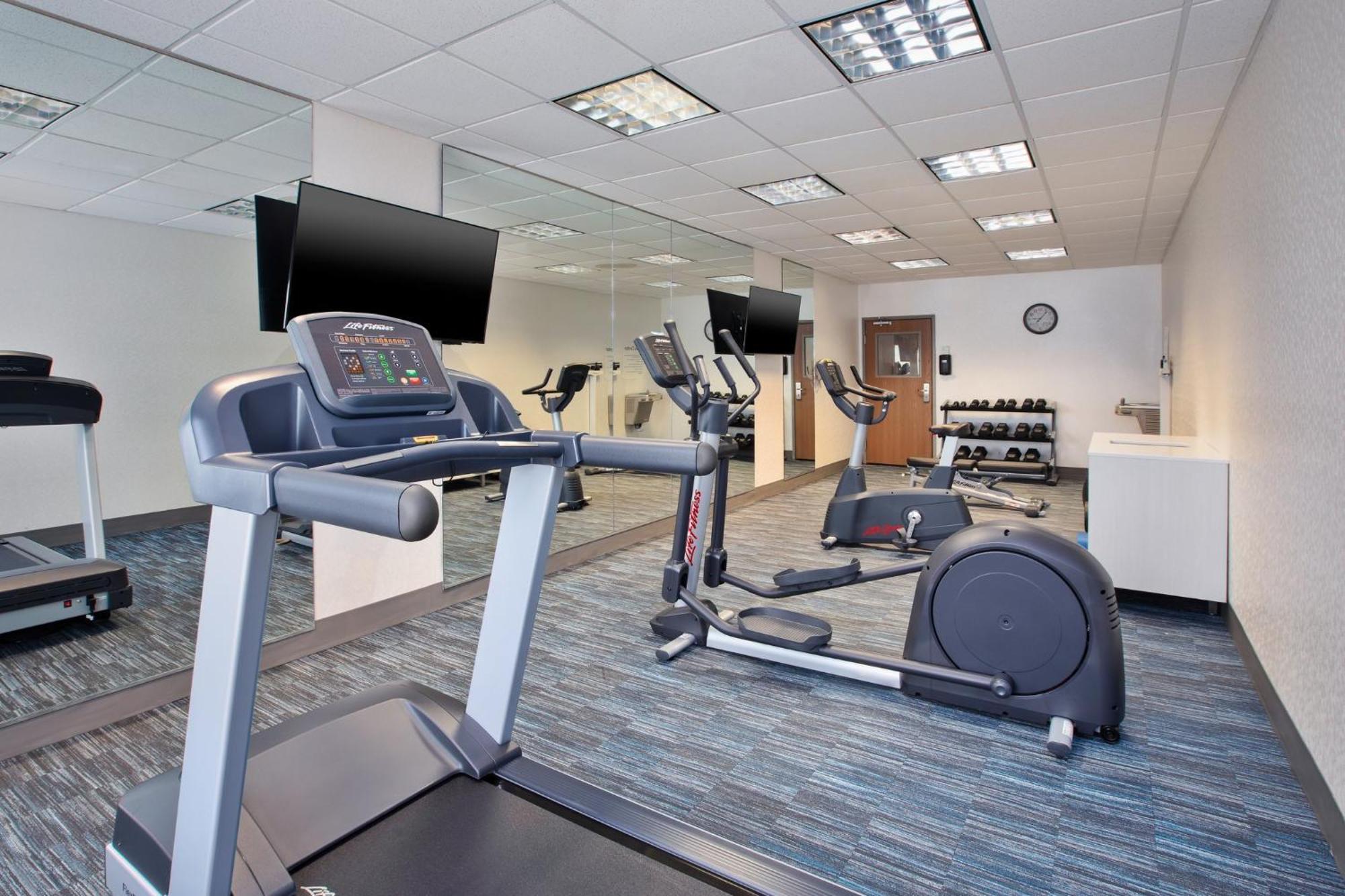 Holiday Inn Express & Suites Buffalo, An Ihg Hotel Exteriör bild