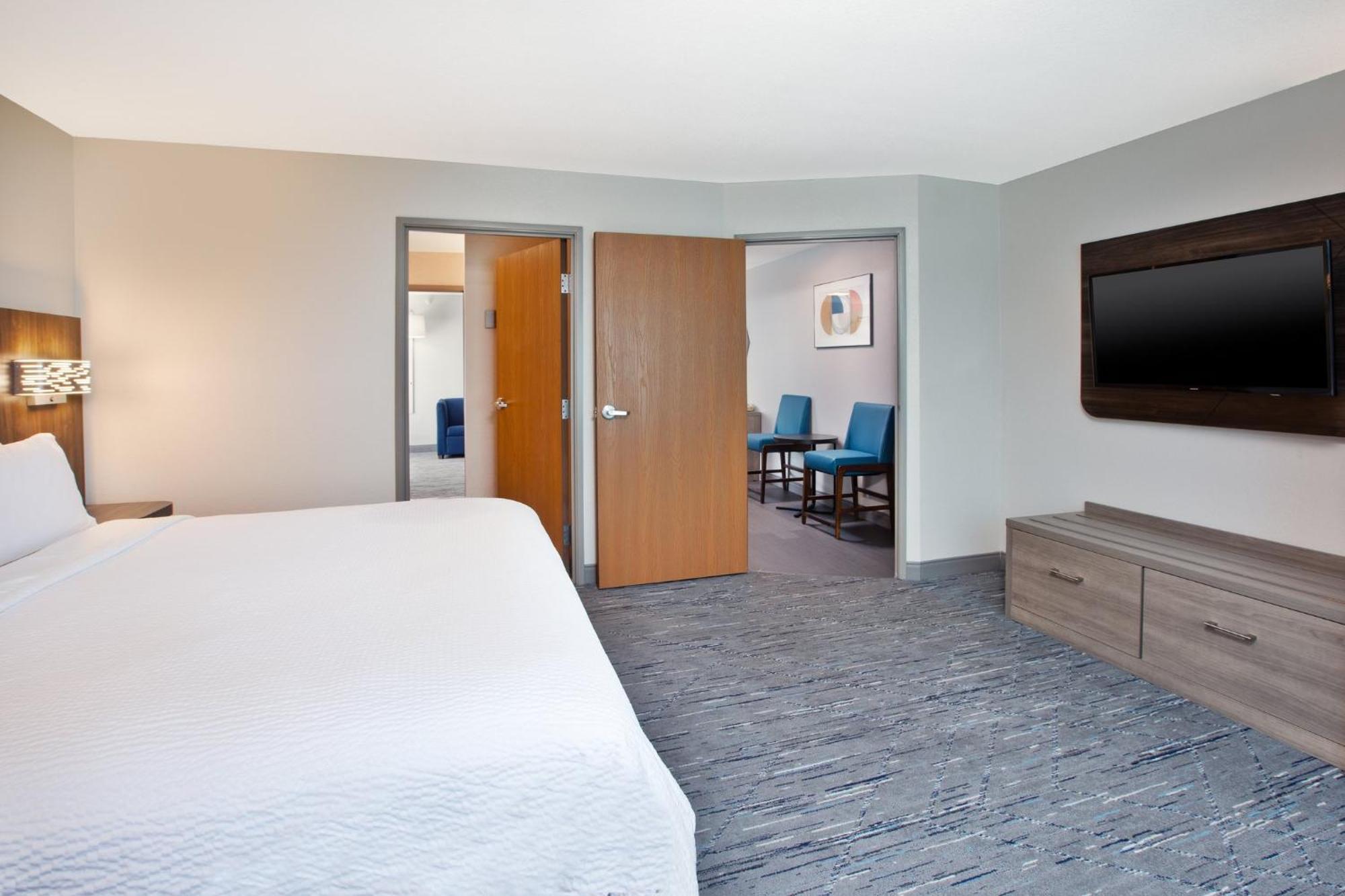 Holiday Inn Express & Suites Buffalo, An Ihg Hotel Exteriör bild