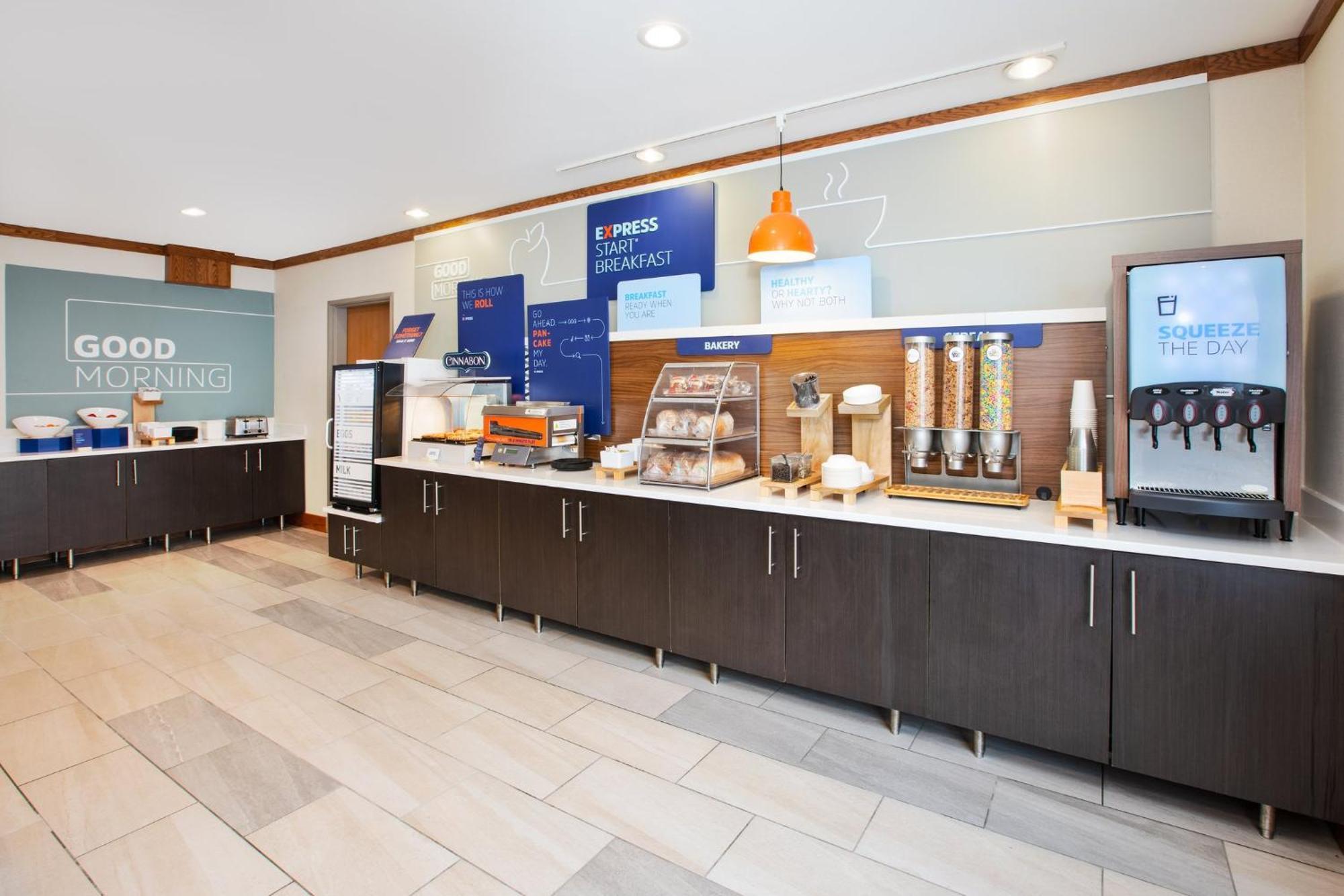 Holiday Inn Express & Suites Buffalo, An Ihg Hotel Exteriör bild